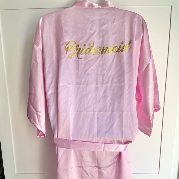 Bridesmaid Kimono/Robe with Gold Sparkle Letters - Picture 1 of 6